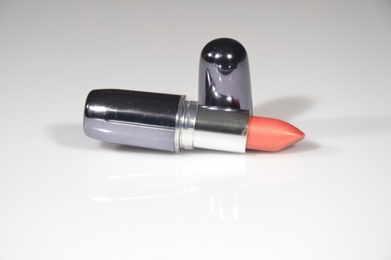 esthetique-TANNERON-min_lipstick-273109